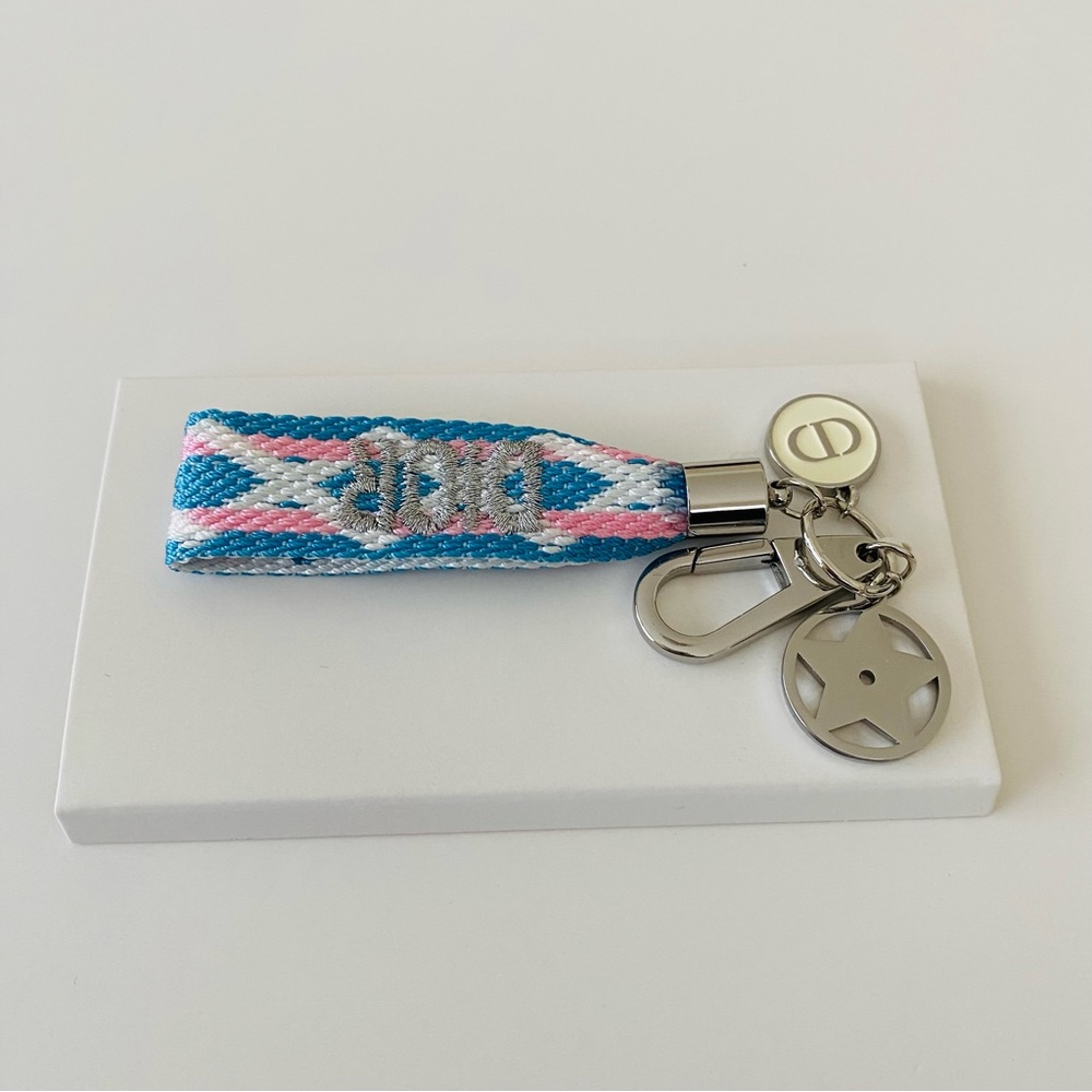Brand New Dior Silver Tone Star Charm Logo Embroidery Key Chain - Picture 3 of 8